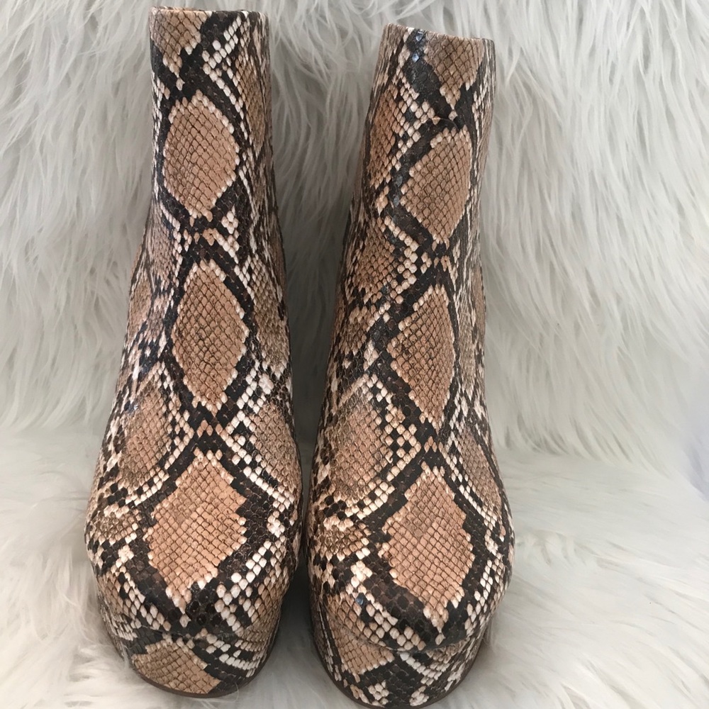 Steve Madden Gusty Tan Snake